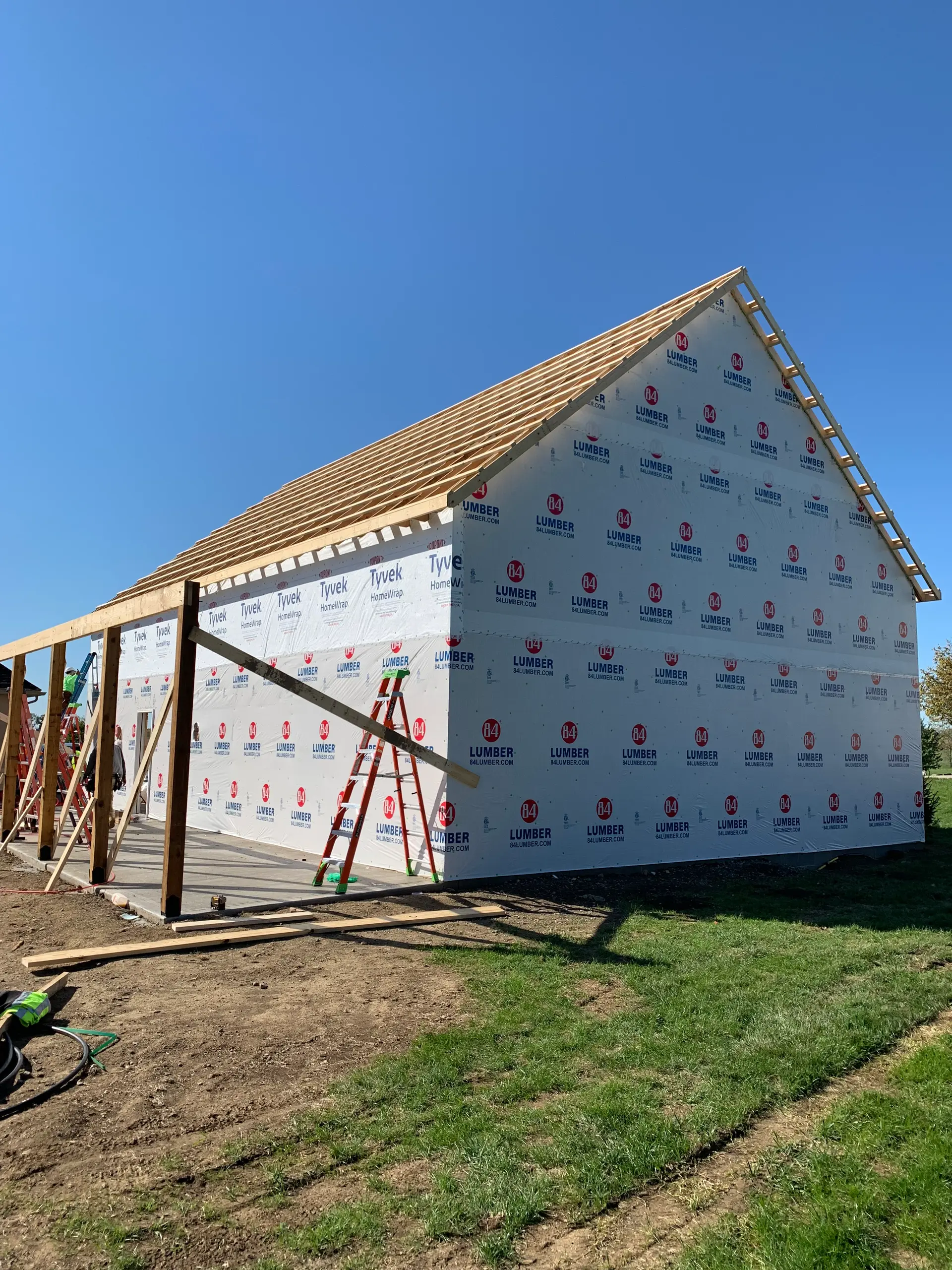 Custom barn build by Ohio Construction Solutions